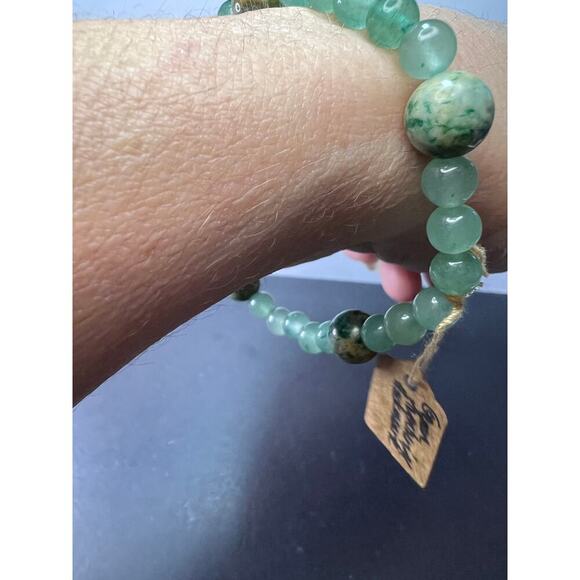 Green aventurine, and Hackmanite stretch bracelet 8 inch - Picture 3 of 7